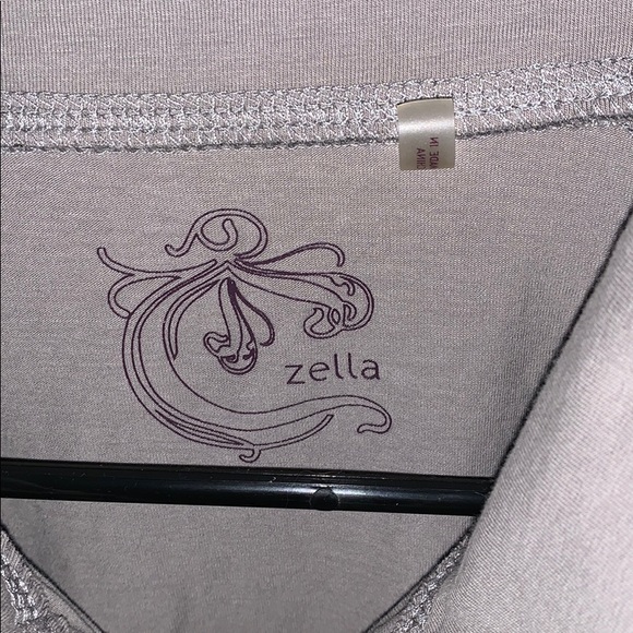 Zella full sip hoodie. Size M - Picture 3 of 5